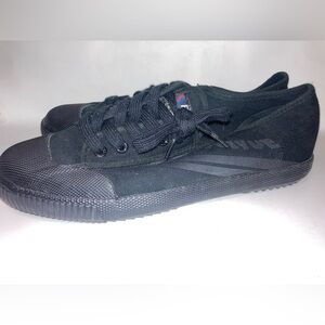 Feiyue Black Canvas Size 8 Menโs Black Canvas Fieyue Sneakers